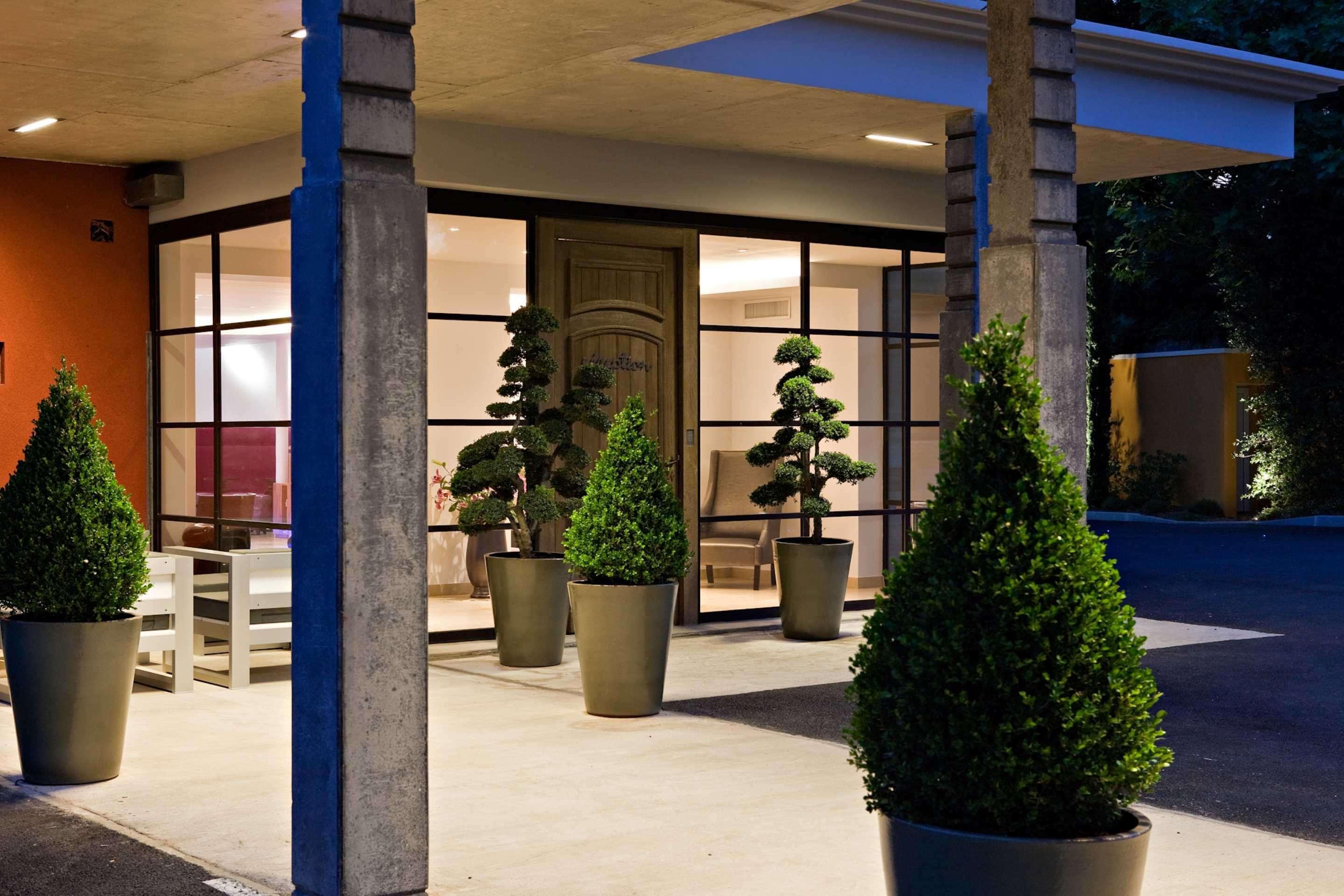 Best Western Plus Le Lavarin Avignon Exteriör bild
